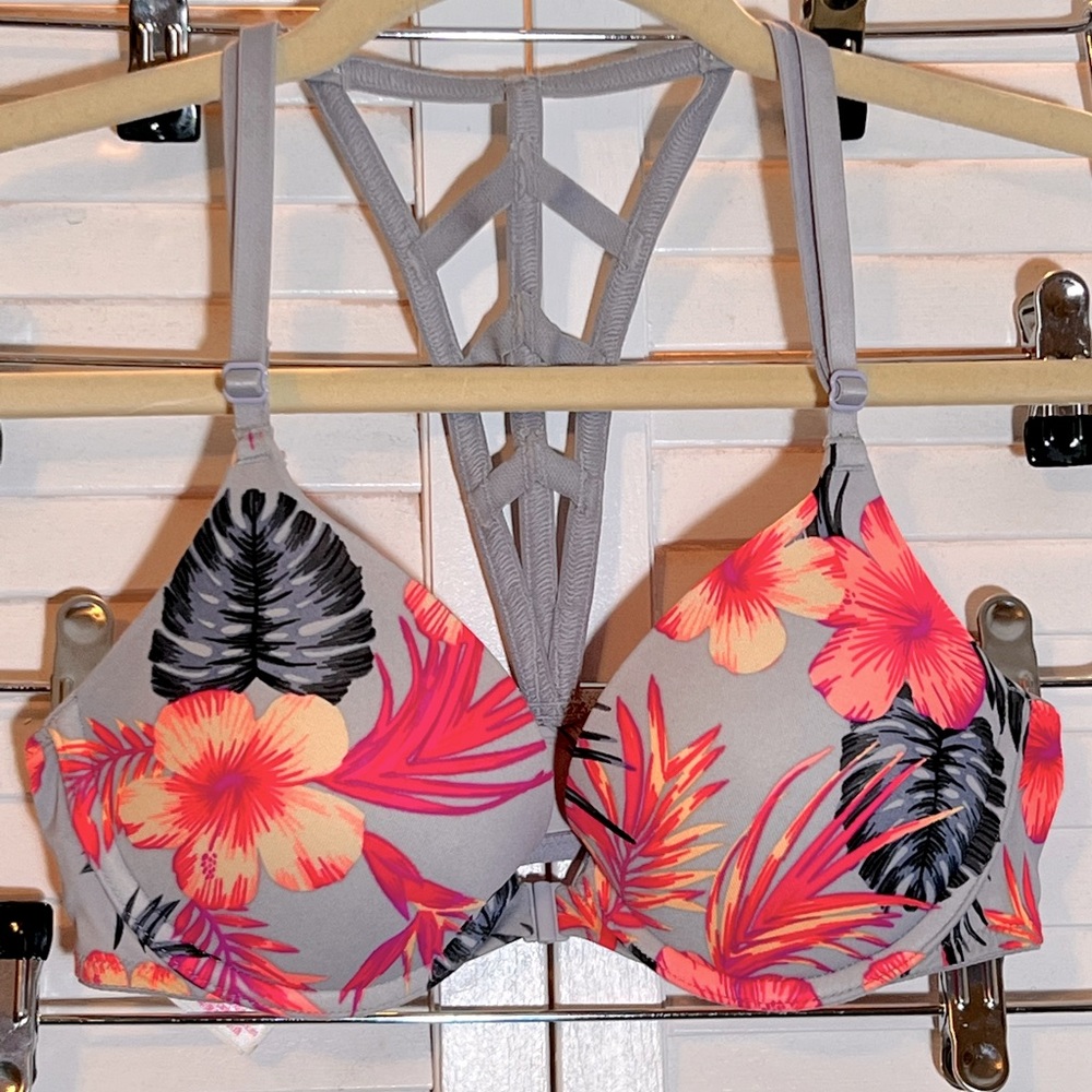 VS PINK 32B Push Up Bra Front Clasp
